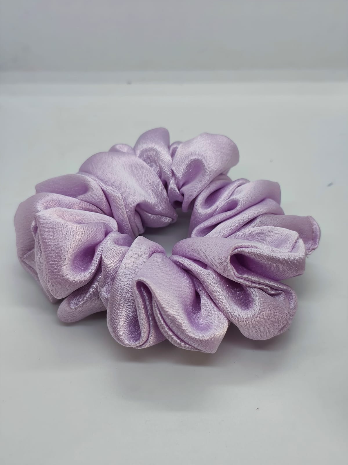 Light Purple Silk Satin Scrunchie – Soft Glow & Delicate Hold